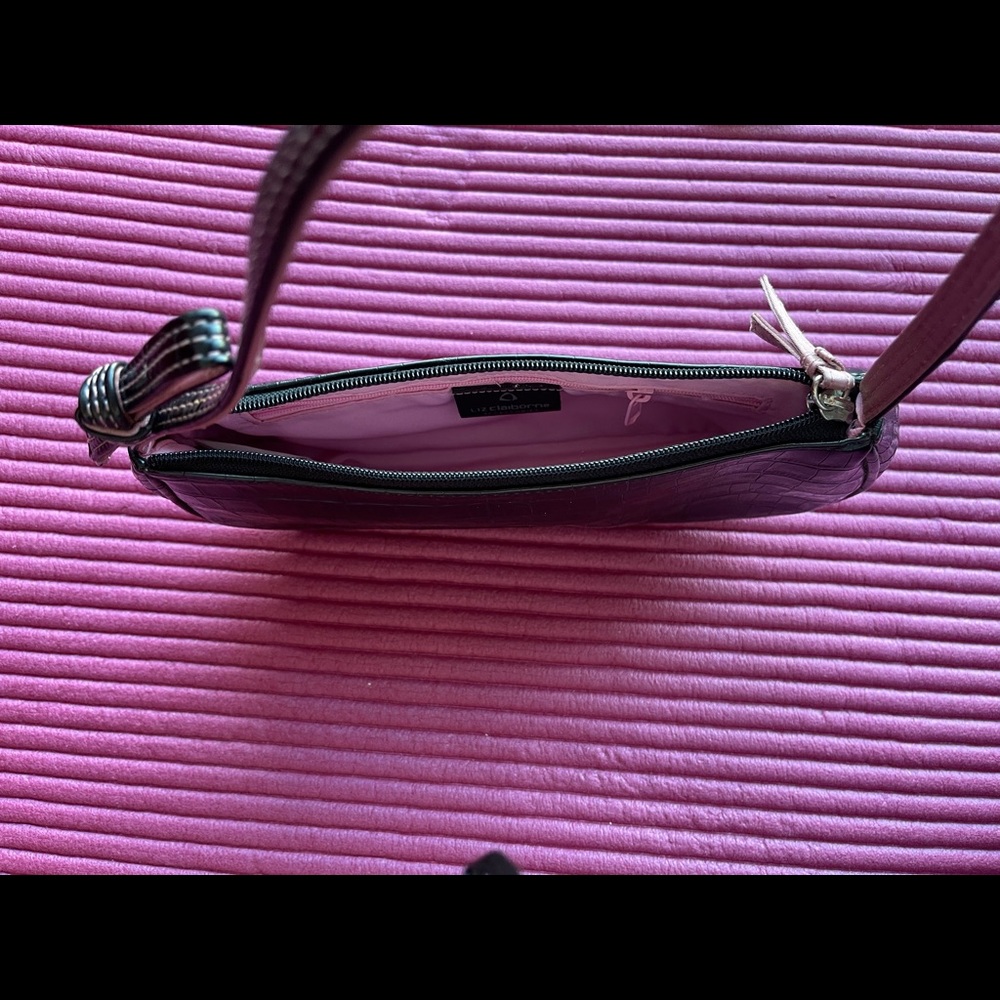 Purse - Picture 2 of 3